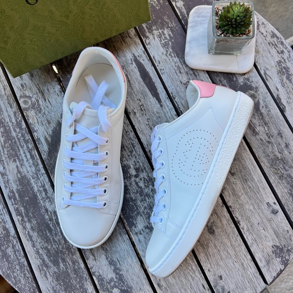 Authentic Gucci Sneakers - Picture 1 of 9